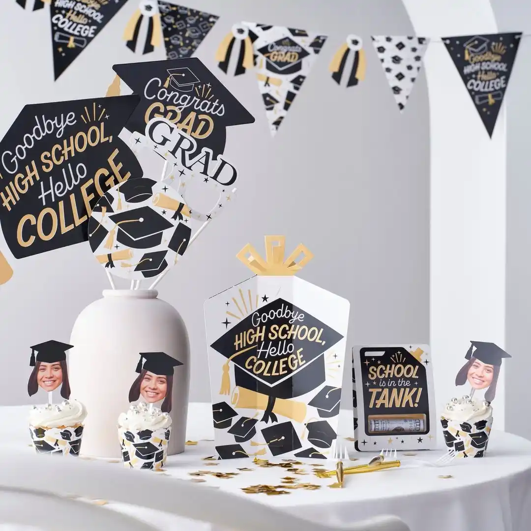 High School Graduation Party: 19 Fun Celebrations 4 Personalize High School Graduation Party