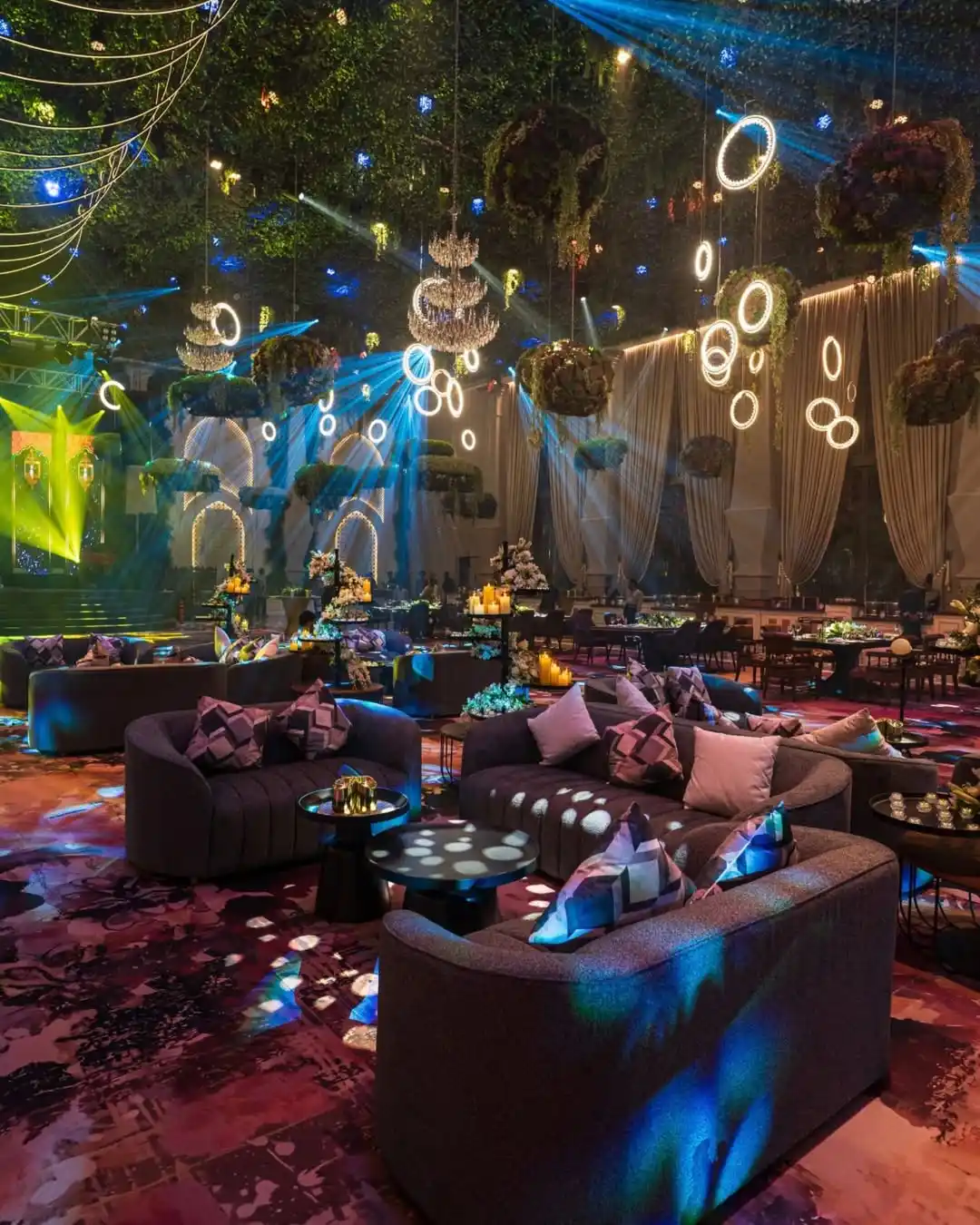 Women’s 40th Birthday Party Ideas: 11 Chic Ways to Celebrate 4 “Forty & Flirty” Cocktail Soirée