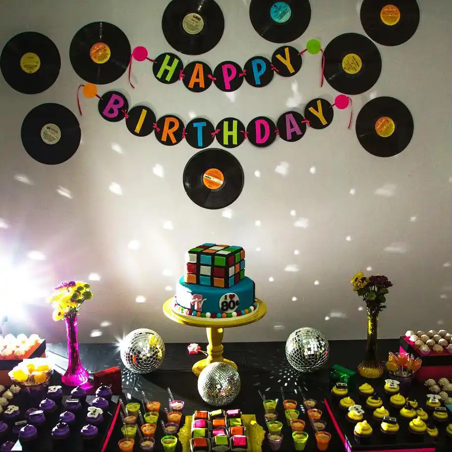 Women’s 40th Birthday Party Ideas: 11 Chic Ways to Celebrate 5 “Golden At Forty” Retro Party